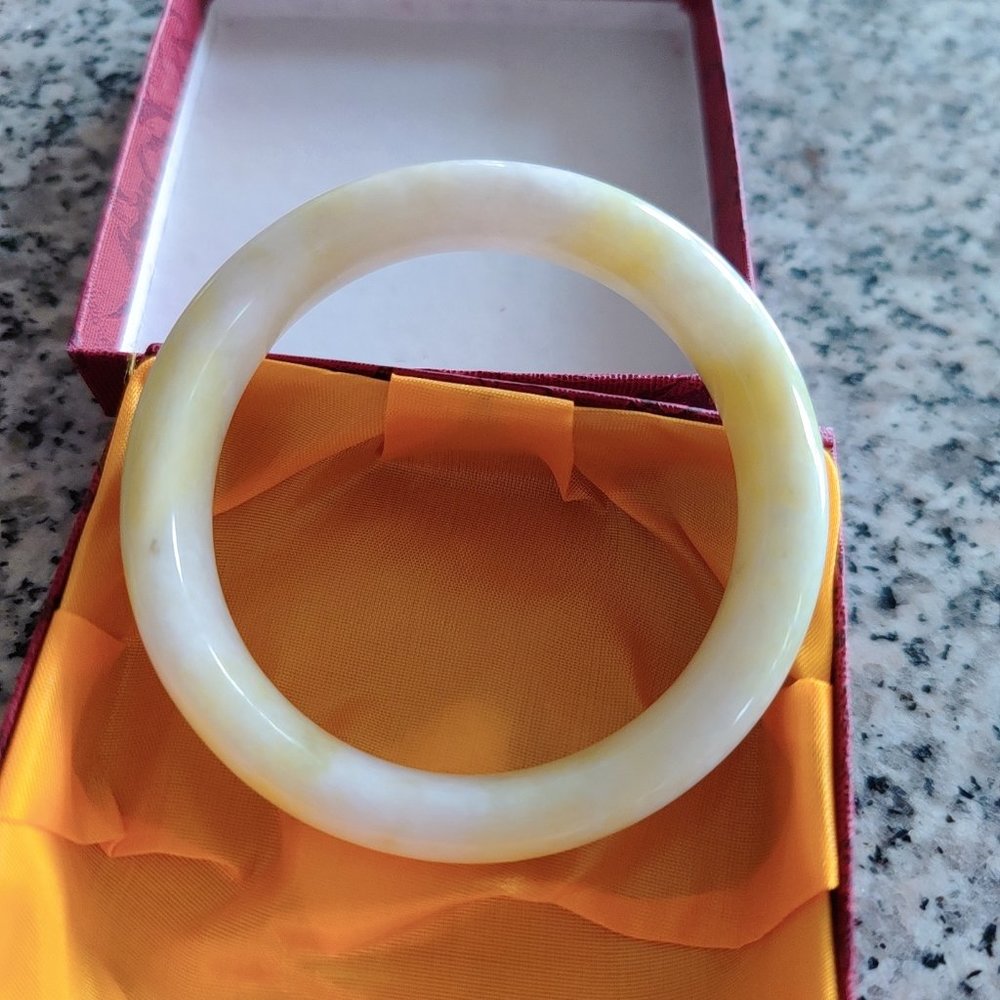 Gorgeous 100% Natural Handmade Jade Bracelets with Gift Box Healing Protection